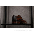 Zapatos casuales de hombre con correa de cuero en relieve